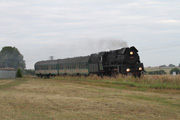 28.08.2013 Parowóz 0l49-59 zbliża się do stacji w Szreniawie